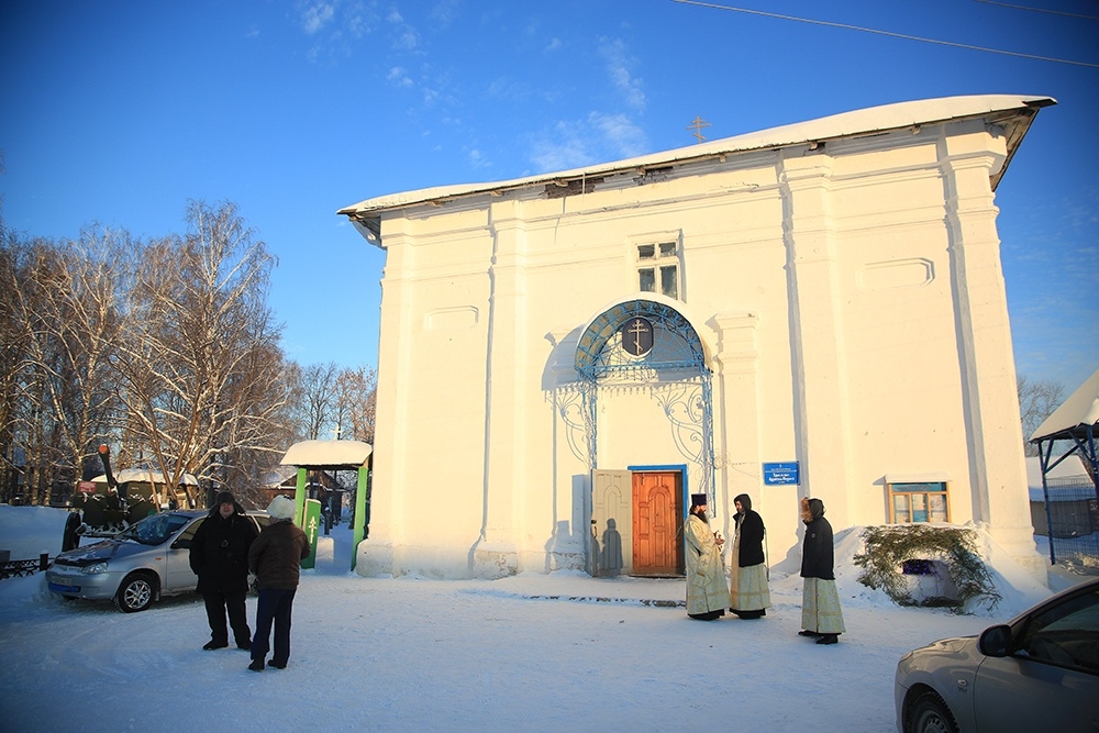 Погода в ачите свердловской. Поселок Ачит. Ачит памятник. Ачит Свердловская область. Ачит достопримечательности.