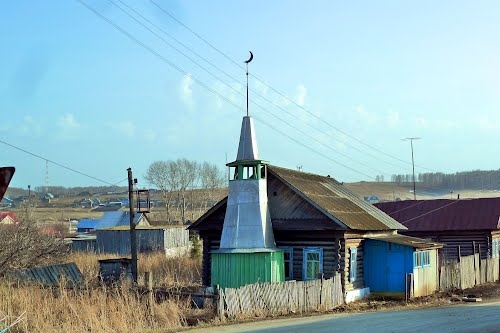 Погода новый бугалыш. Деревня Бугалыш. Средний Бугалыш школа. Средний Бугалыш деревня.