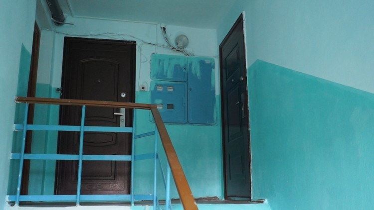 Ремонт без «побочек»: жильцы дома жалуются на сильный запах краски  Красноуфимск Онлайн