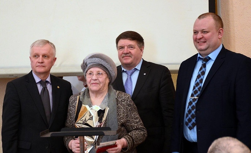 В Красноуфимске продолжается вручение юбилейных медалей «75 лет Победы в Великой Отечественной войне»