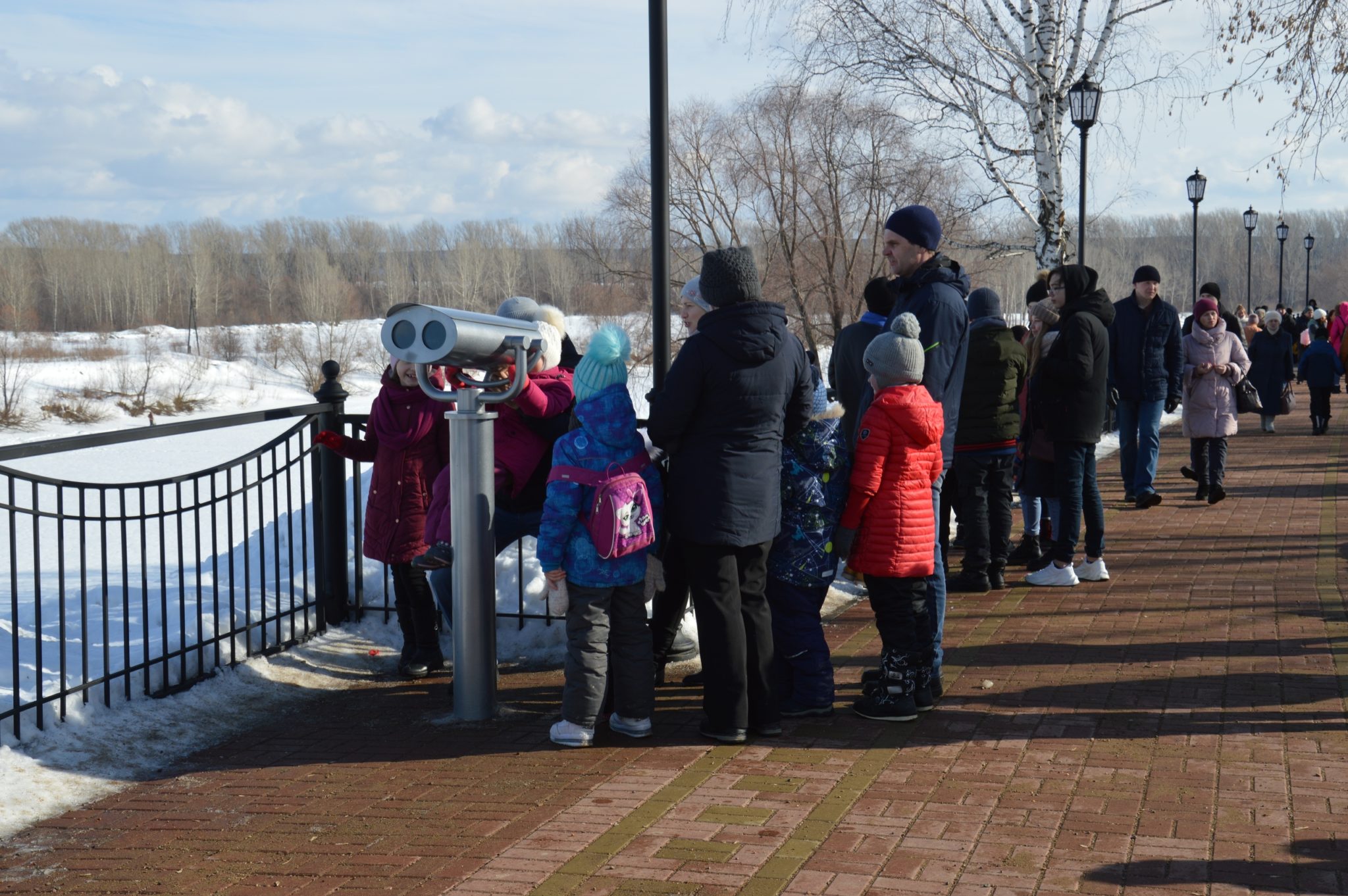 Погода в красноуфимске на сегодня. Набережная Красноуфимск Красноуфимск. Набережная Красноуфимск казак. Красноуфимская набережная 2015 год. Красноуфимск набережная Мурзаева.