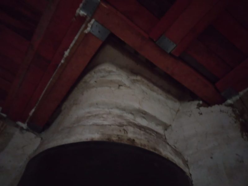 «Ситуация крайне критическая»: в доме на Октября, 23 после ремонта нет отопления и света