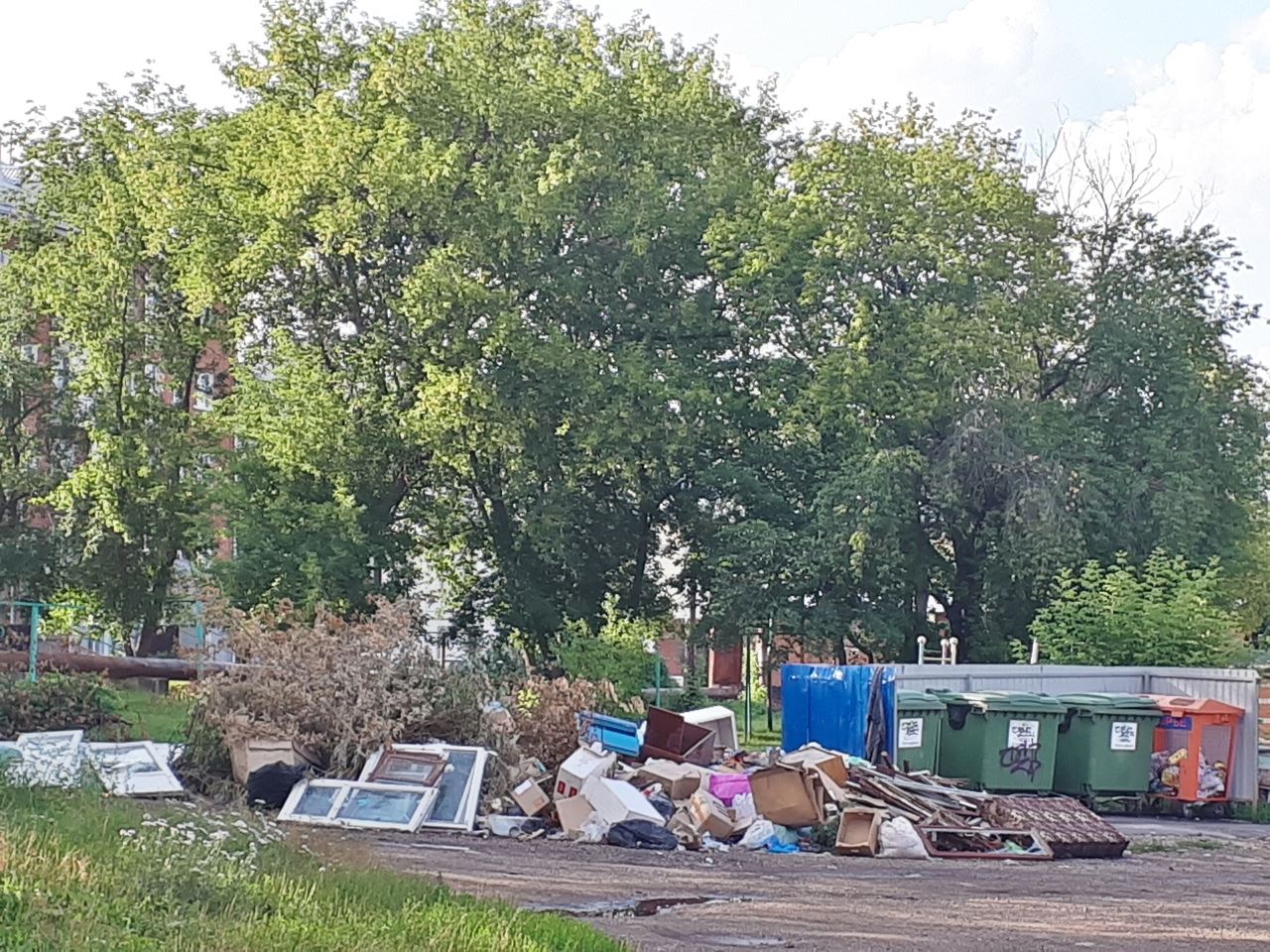 Как бороться с переполненными площадками для ТБО Красноуфимск Онлайн