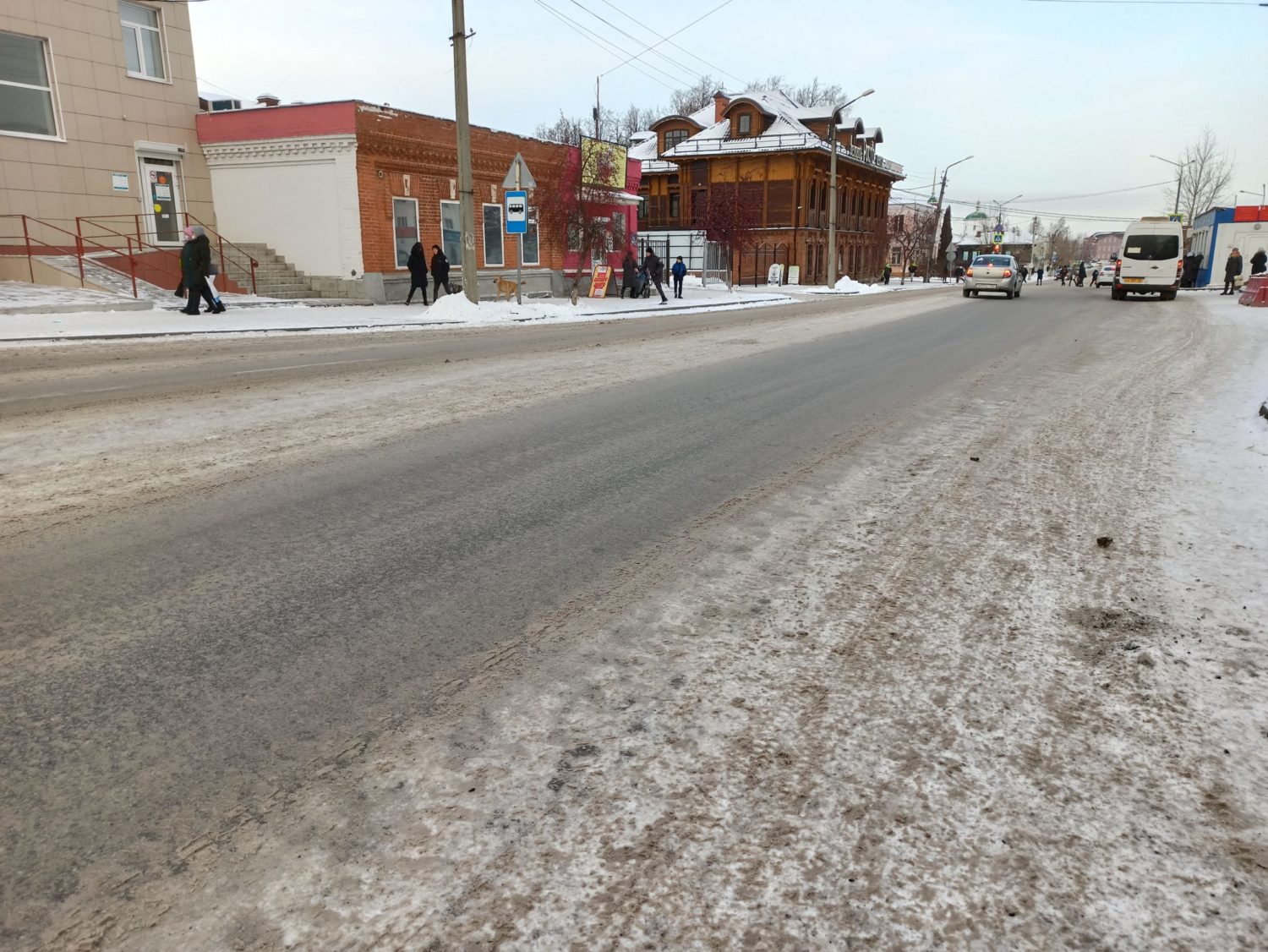 На городских дорогах испытали новый материал для подсыпки Красноуфимск  Онлайн