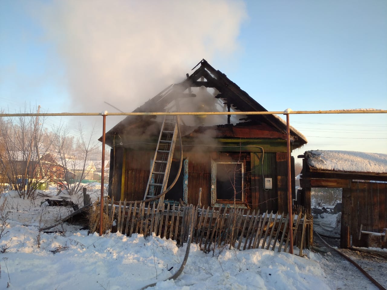 Пожар в доме фото