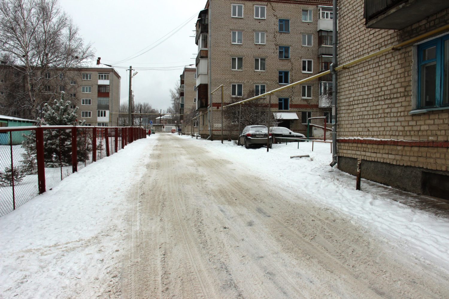 Жители домов на ул. Металлистов рассказали главе города о своих проблемах  Красноуфимск Онлайн