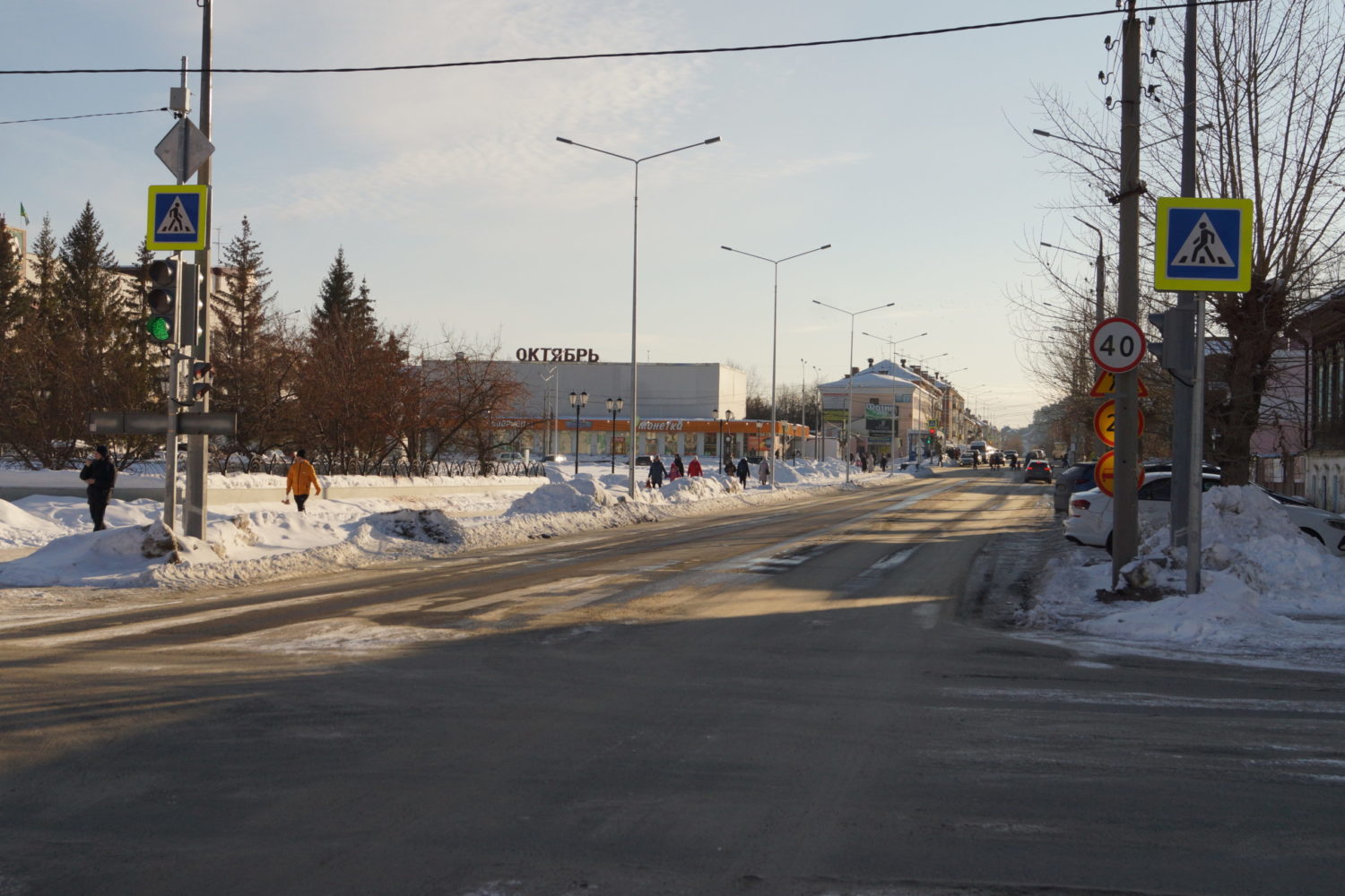 С центральных улиц города вывезен снег Красноуфимск Онлайн