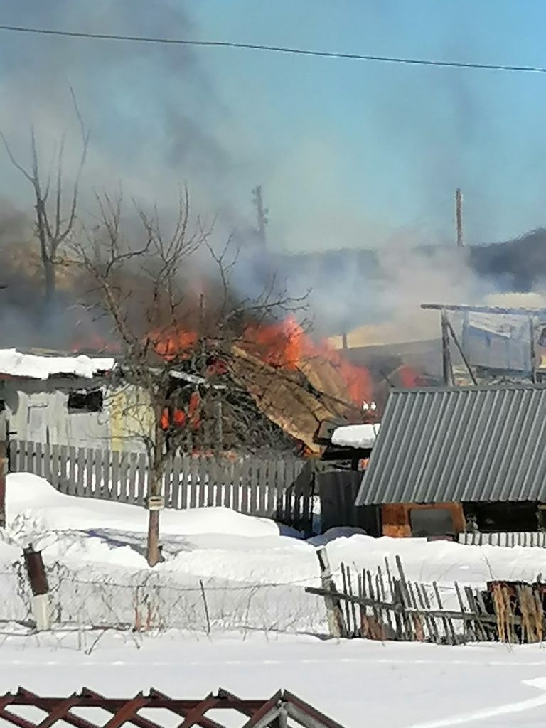 И снова пожар, пострадали три семьи Красноуфимск Онлайн