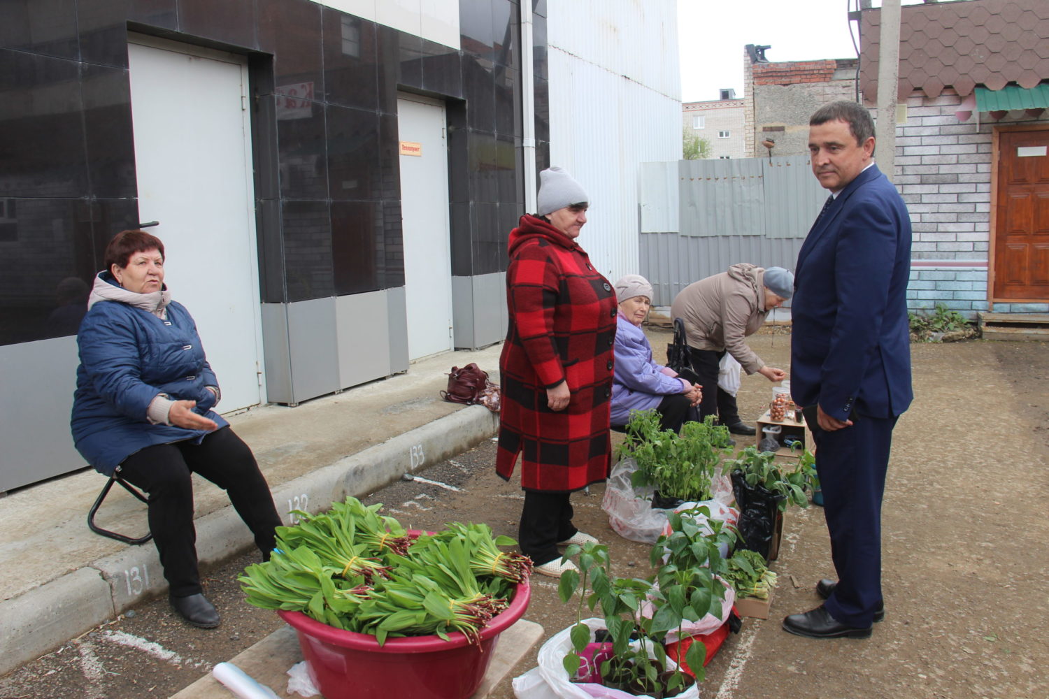 В Красноуфимске появятся места, где горожане смогут бесплатно торговать  продуктами садоводства Красноуфимск Онлайн