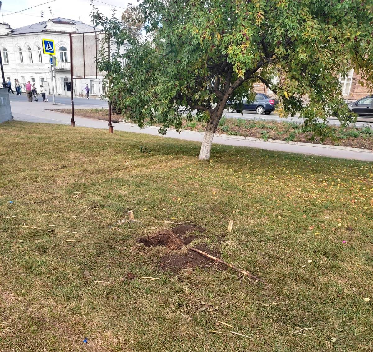 Люди, портящие городское имущество, не останутся без наказания Красноуфимск  Онлайн