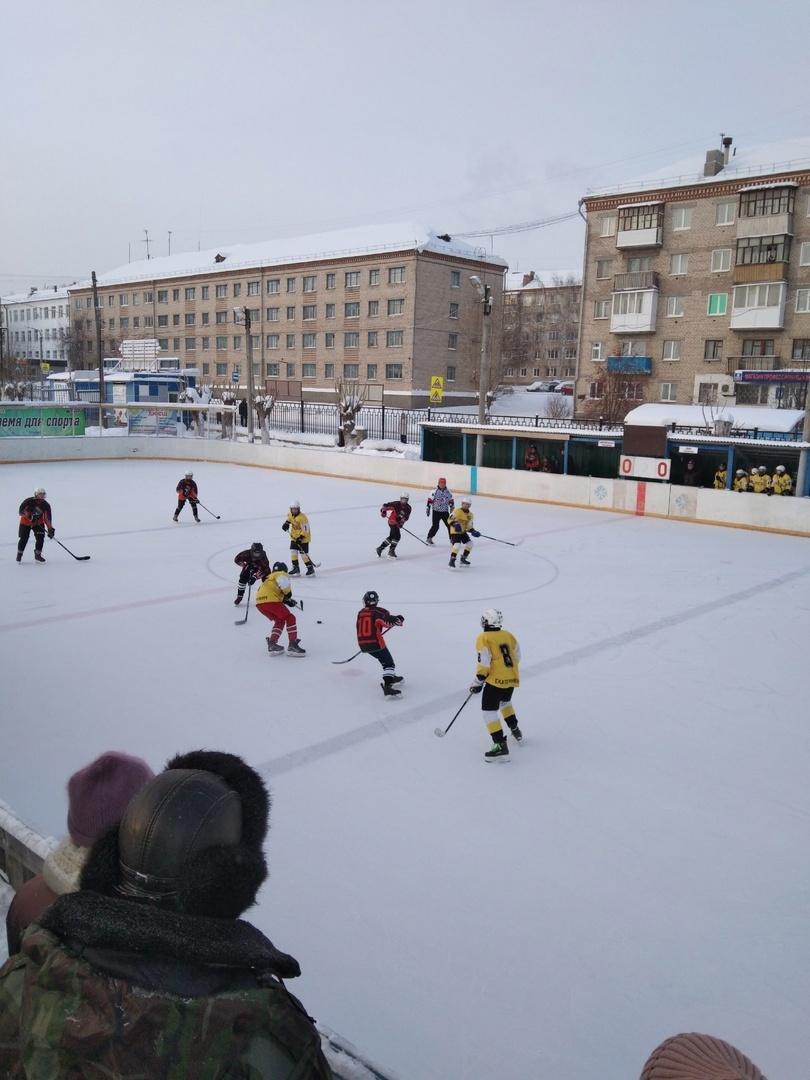 Хоккей. Соревнования на приз клуба «Золотая шайба» Красноуфимск Онлайн