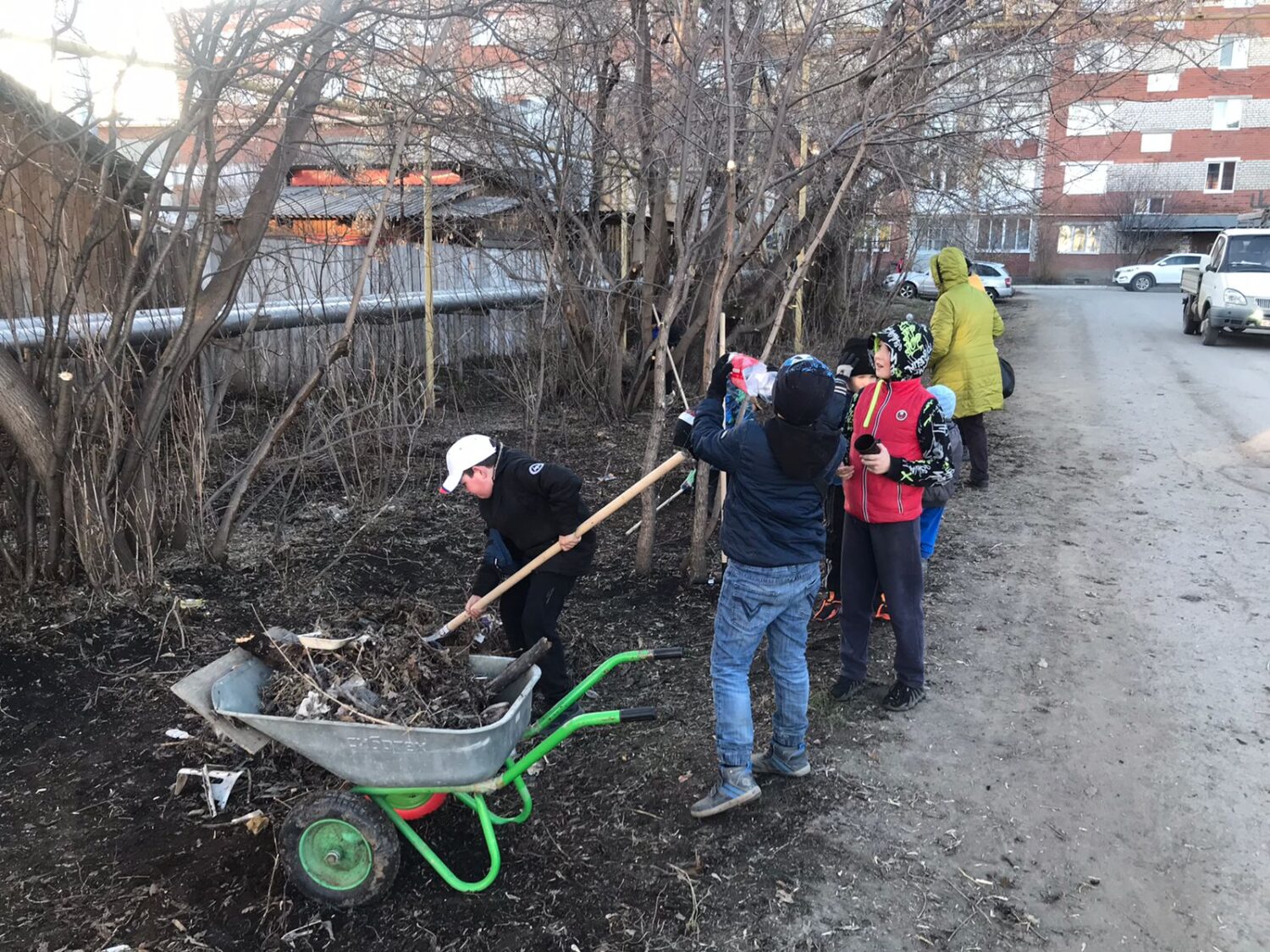 В Красноуфимске начались субботники. Где взять инвентарь и как вывезти  мусор Красноуфимск Онлайн