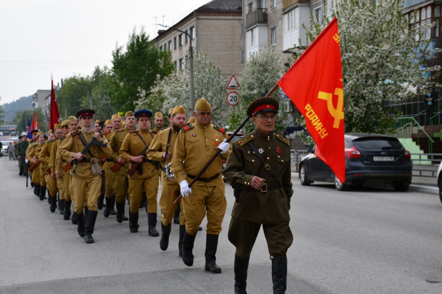 В Красноуфимске состоялся парад курсантов военно-патриотических клубов  Красноуфимск Онлайн