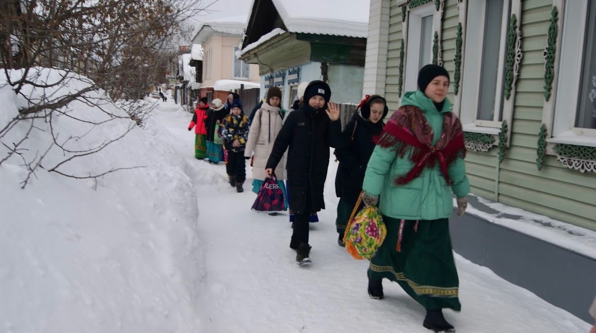 Воспитанники ДШИ им. Осокина приняли участие в колядовании