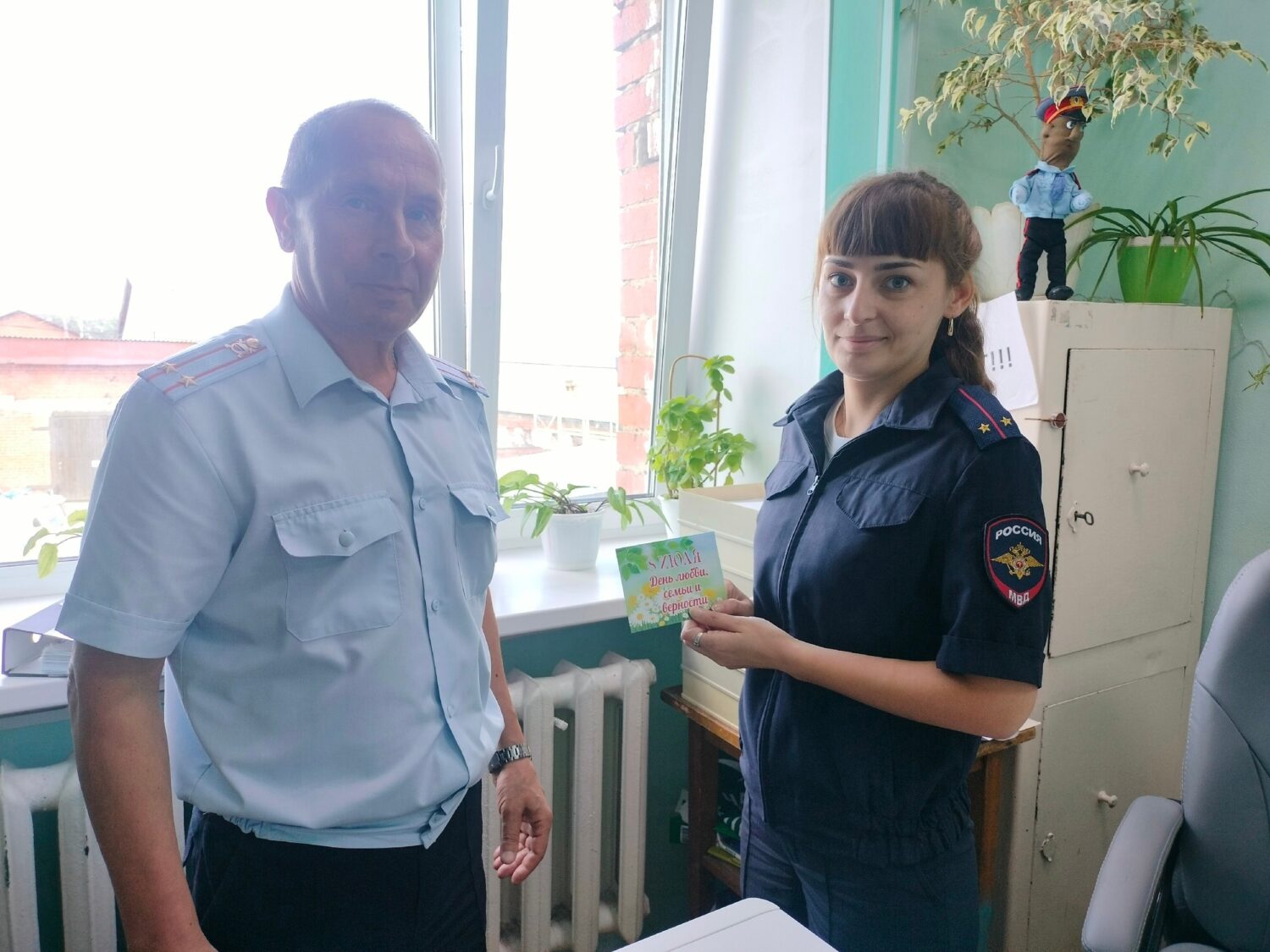 Свердловские полицейские принимают участие во Всероссийской акции «Полицейская семья»